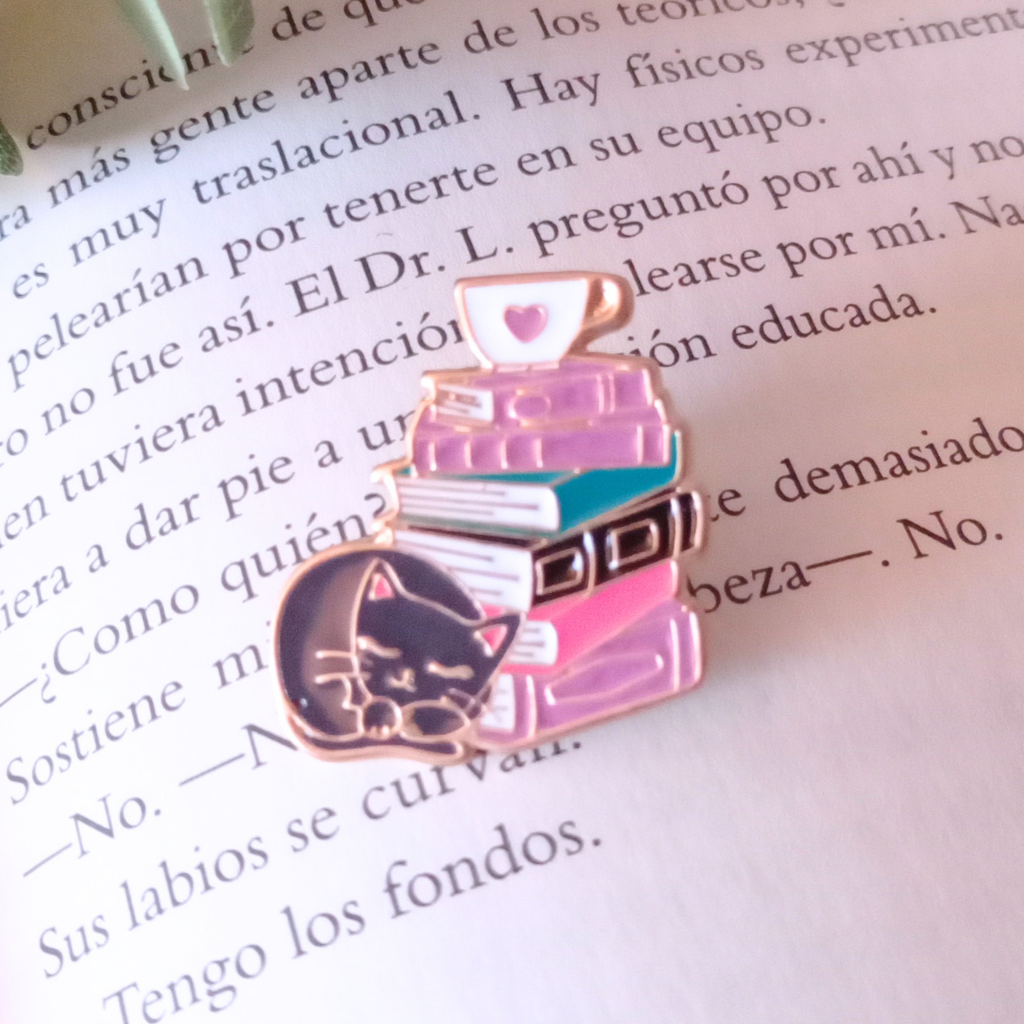 PIN LIBROS & GATITOS