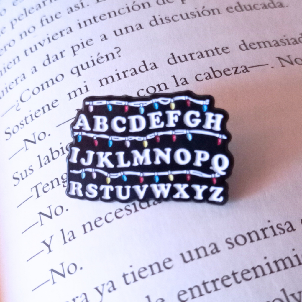 PIN STRANGER THINGS ABECEDARIO